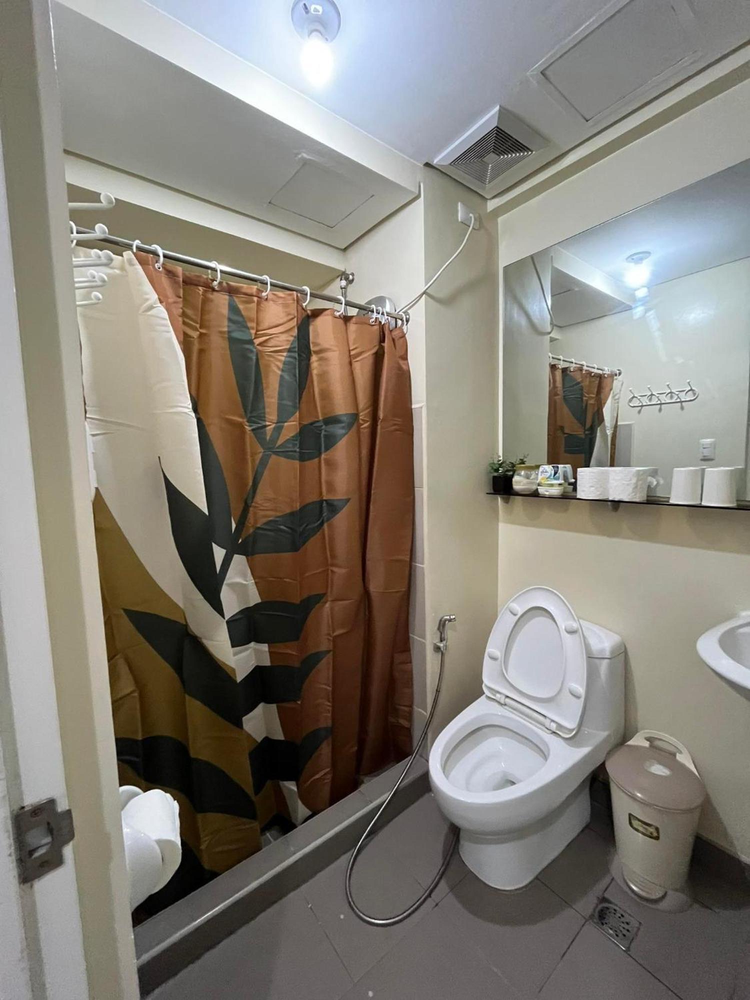 Avida Atria Tower 1 Studio Type Condominium 伊洛伊洛 外观 照片