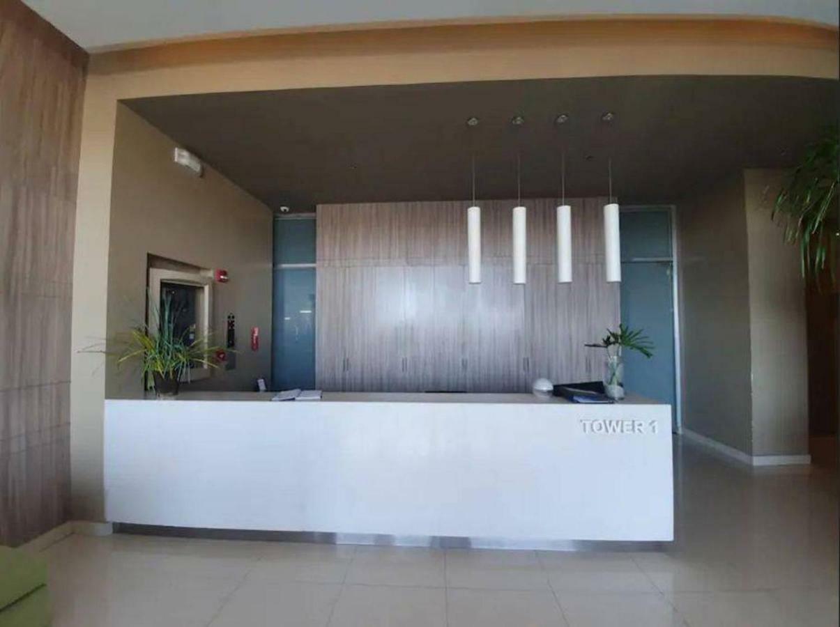 Avida Atria Tower 1 Studio Type Condominium 伊洛伊洛 外观 照片